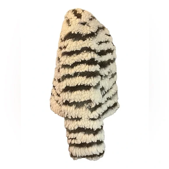 I.N.C. International Concepts Black and White Faux Fur Shag Jacket Size … - Picture 4 of 7